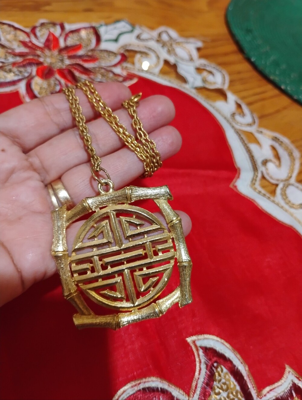 Vintage Chinese Longevity Bamboo Motif Pendant Necklace - Gold Tone
